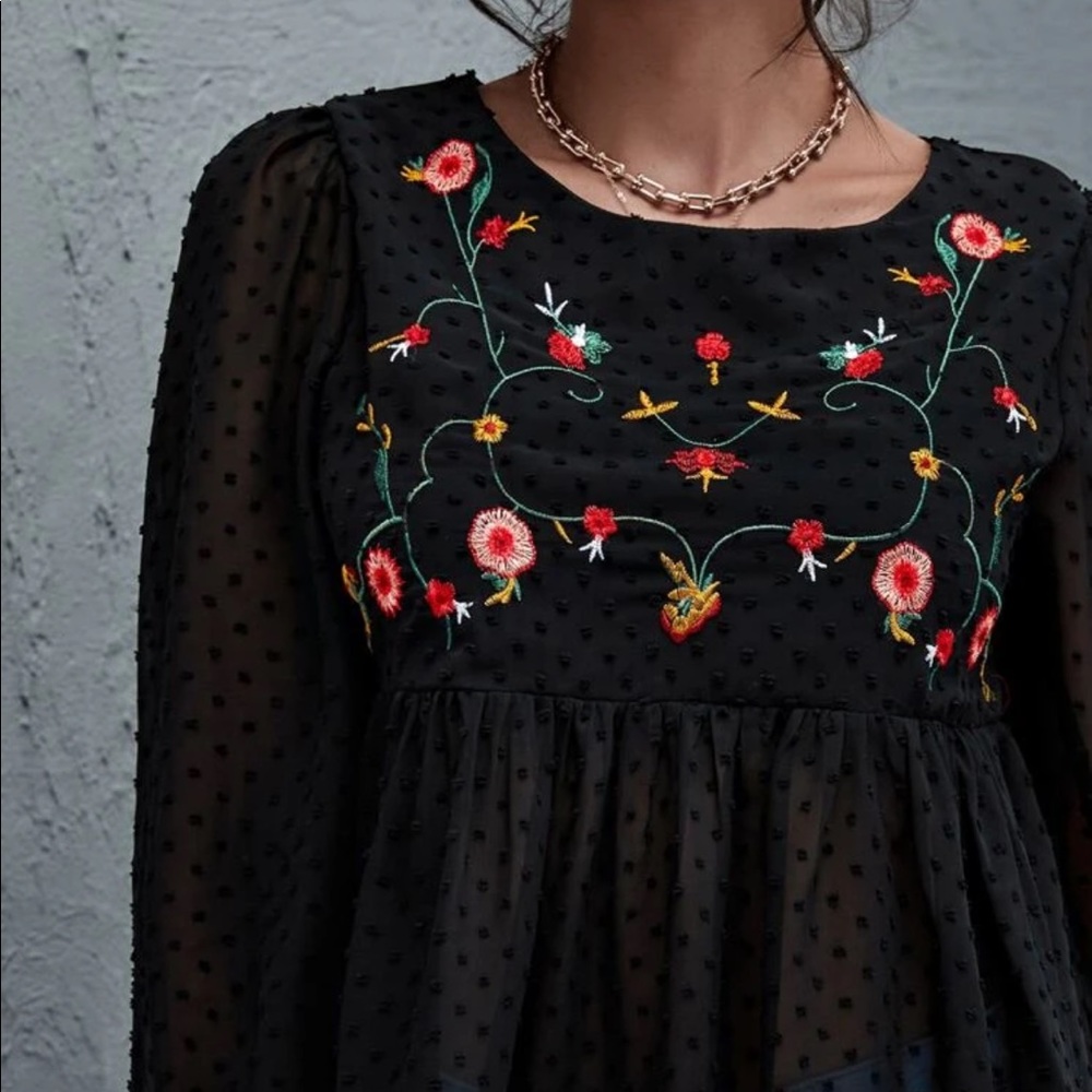 Black Swiss dot floral embroidered mesh blouse - Picture 7 of 9